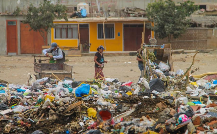  Chimbote: buscan erradicar punto crítico de arrojo de basura en “La Esperanza” y “Primavera Baja”  