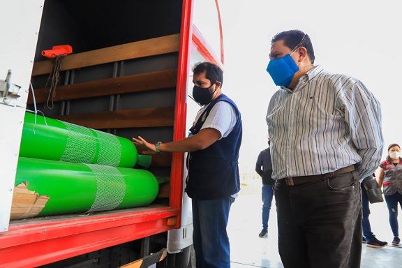Briceño entregó 30 balones para ser abastecidos de oxígeno en atención a pacientes covid-19