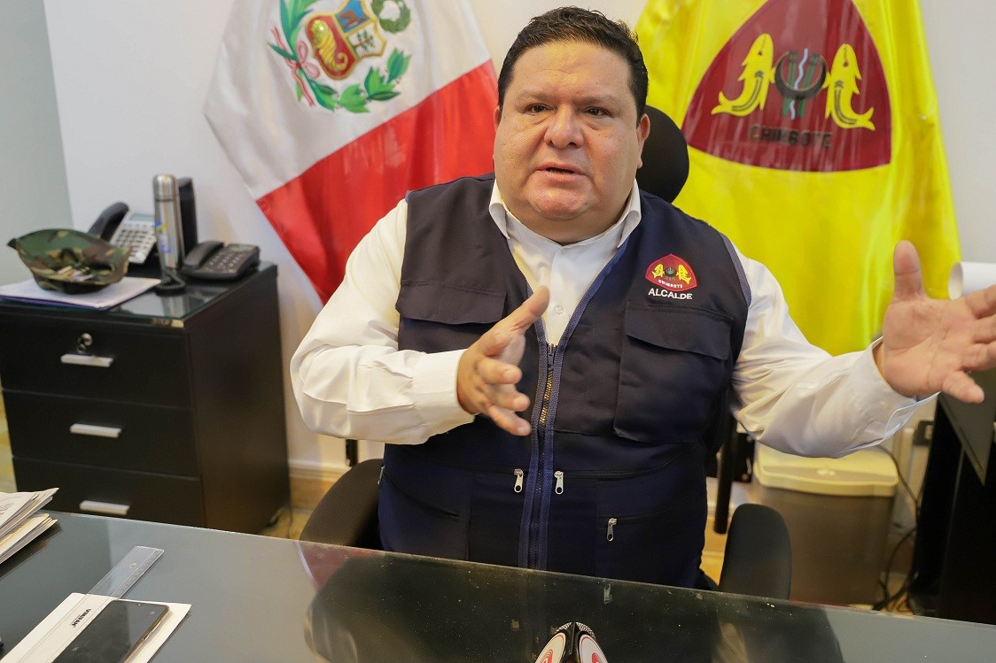 Alcalde Briceño anunció ejecución de seis proyectos importantes para Chimbote