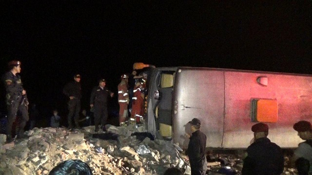 Policía investiga a chofer que invadió carril y ocasionó volcadura de bus en Nuevo Chimbote