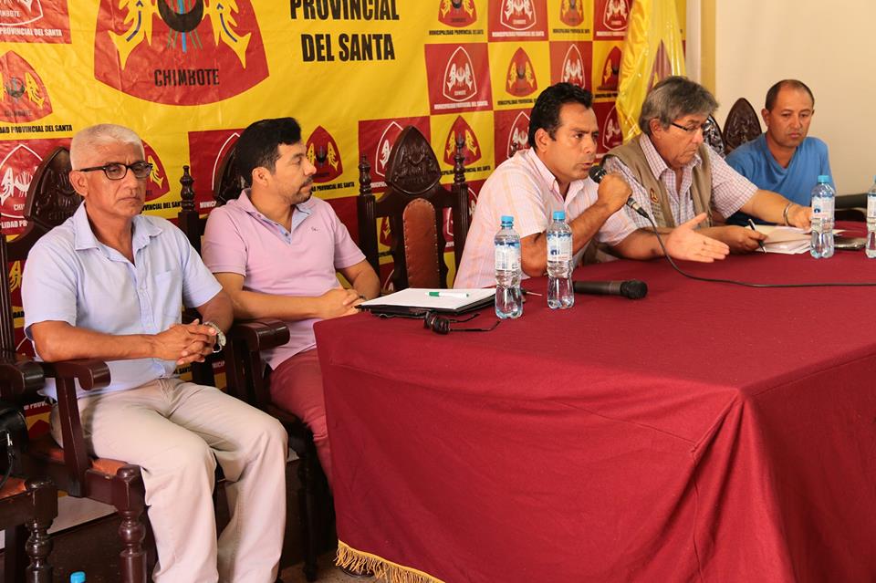 Chimbote: acuerdan seguir clausurando buzones clandestinos de empresas pesqueras