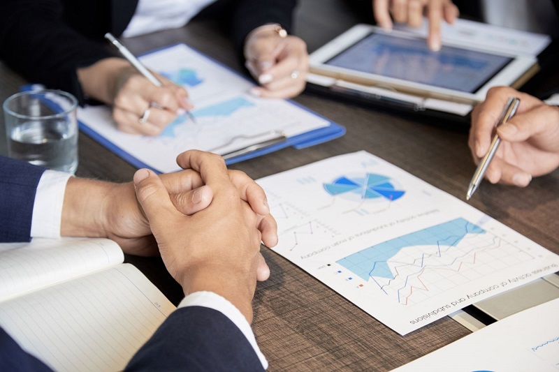 Más de 140 carreras universitarias de administración buscan su acreditación