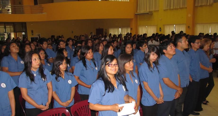 Docentes dieron bienvenida a cachimbos de la carrera de Psicología