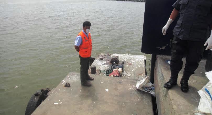 Cuerpo de hombre fondeado en la Isla Blanca primero fue acribillado