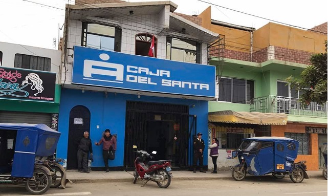 Áncash: Asaltan la Caja del Santa y una granja en Huarmey y se apoderan de 65 mil soles