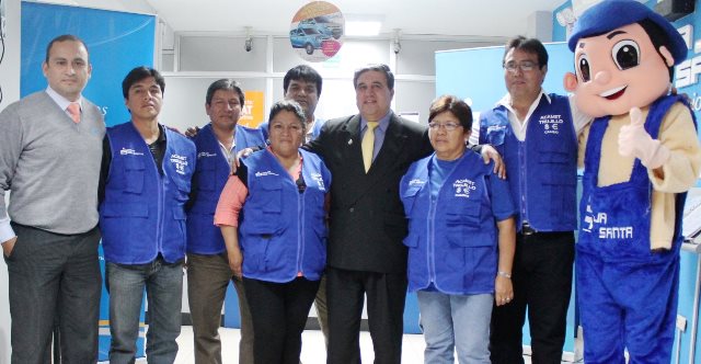 Asociación de Cambistas de Chimbote recibieron chalecos 