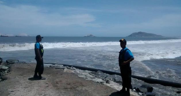 Toman por asalto embarcación y roban toneladas de pescado en caleta de Coishco Viejo