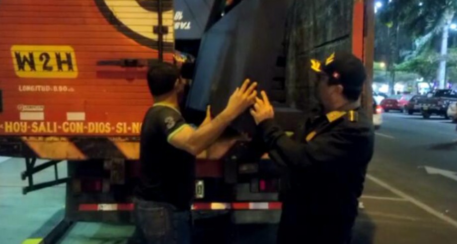 Divipol Chimbote logró recolectar 36 sacos de ropa y colchones para familias afectadas por frio extremo