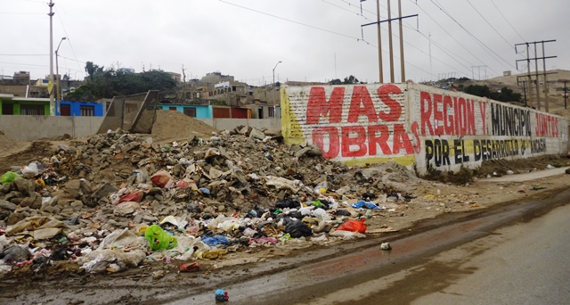 Pobladores de “Esperanza Alta” viven entre el caos y la basura