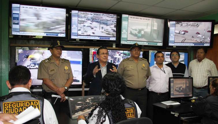 Nuevo Chimbote refuerza seguridad con cámaras de vigilancia de alta definición