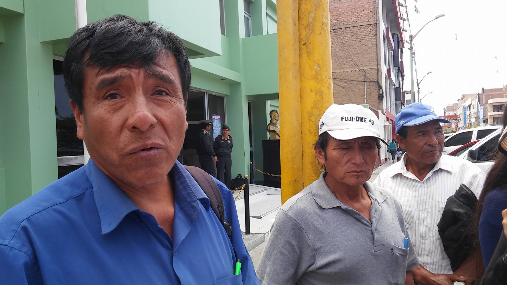 Cambio Puente: padres exigen cambio de director del colegio José Carlos Mariátegui