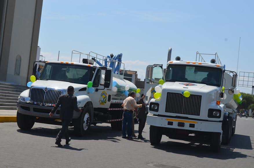  Municipio de Nuevo Chimbote adquiere dos modernos camiones cisternas