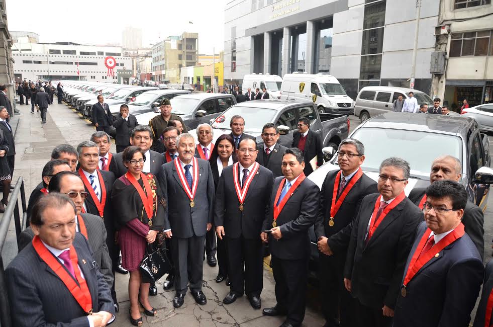 Presidencia del Poder Judicial entrega camioneta para Corte de Áncash