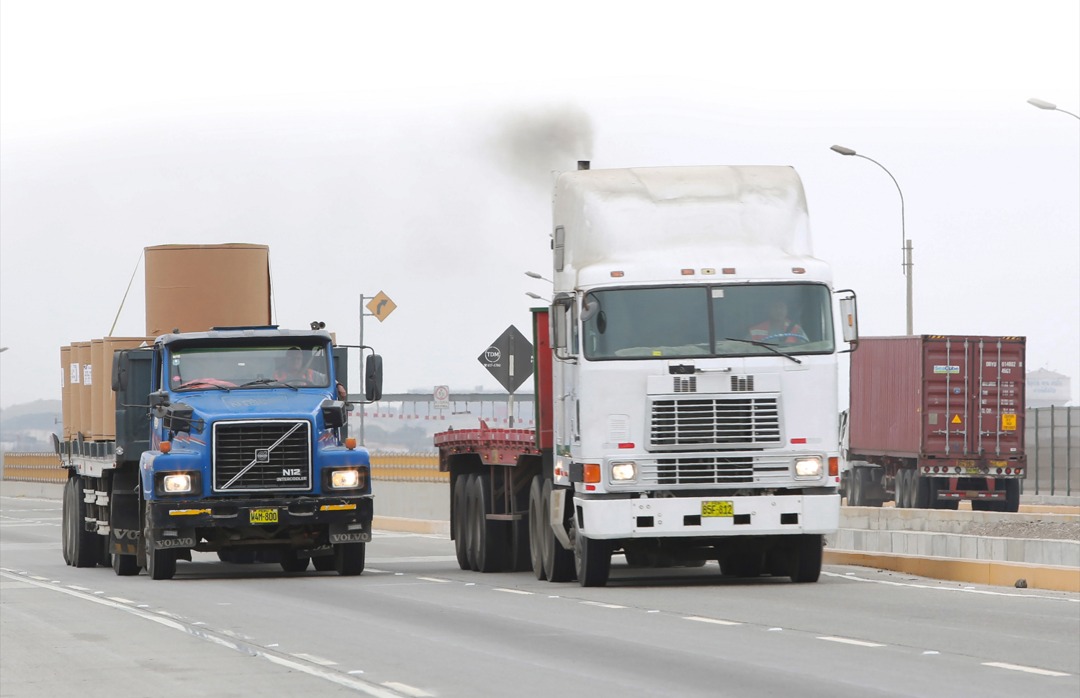 Conductores de transporte de carga y mercancías no necesitan pase laboral para circular