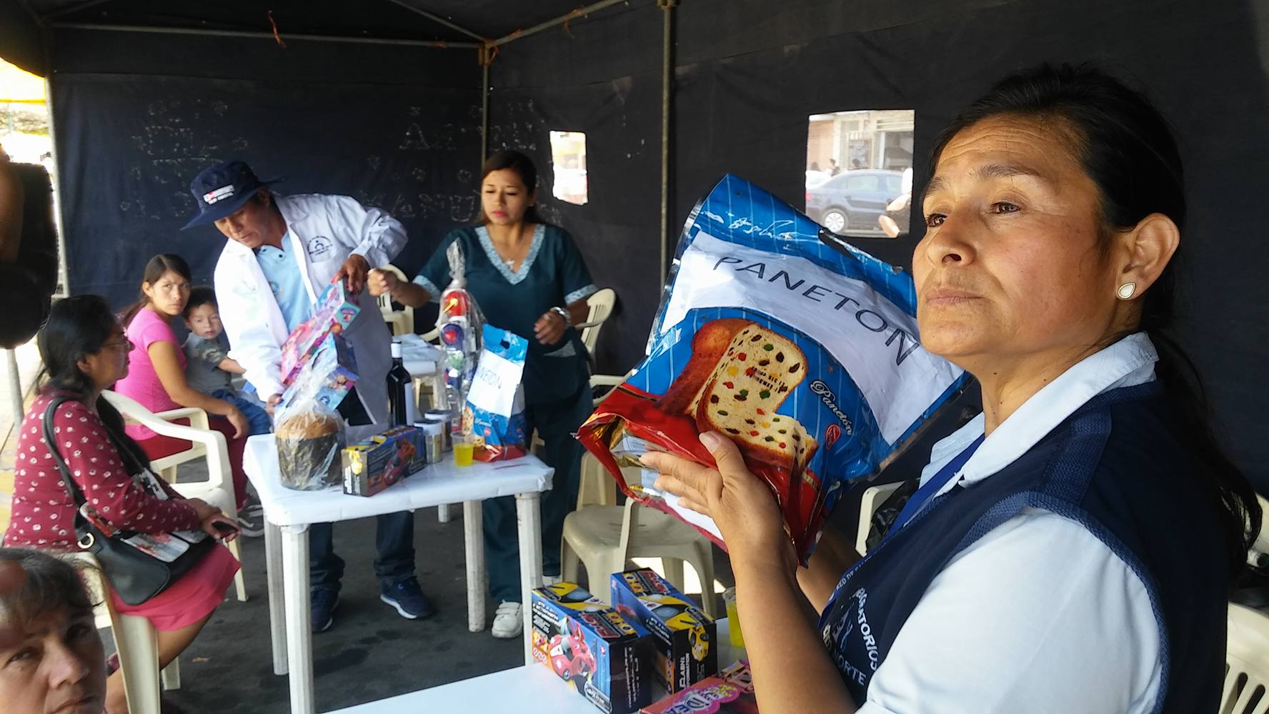 Chimbote: buscan identificar que panetones y juguetes deben comprarse previo a Navidad