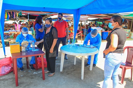 De 100 comerciantes tamizados del mercado “Gómez Arellano” solo tres resultaron positivos a covid-19