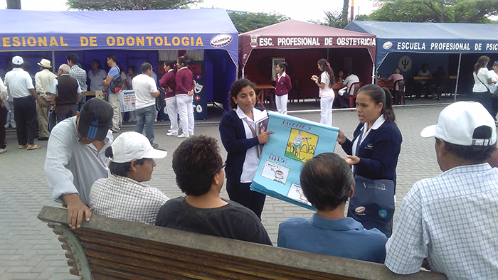Estudiantes de Uladech realizó campaña de salud en Chimbote