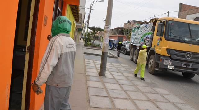  Municipio sureño realiza campaña de limpieza en las viviendas por el Diadesol