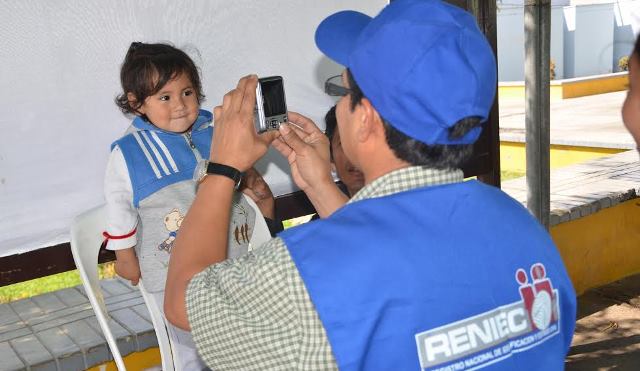 Municipio y Reniec realizan campaña de DNI gratuito para damnificados de incendios