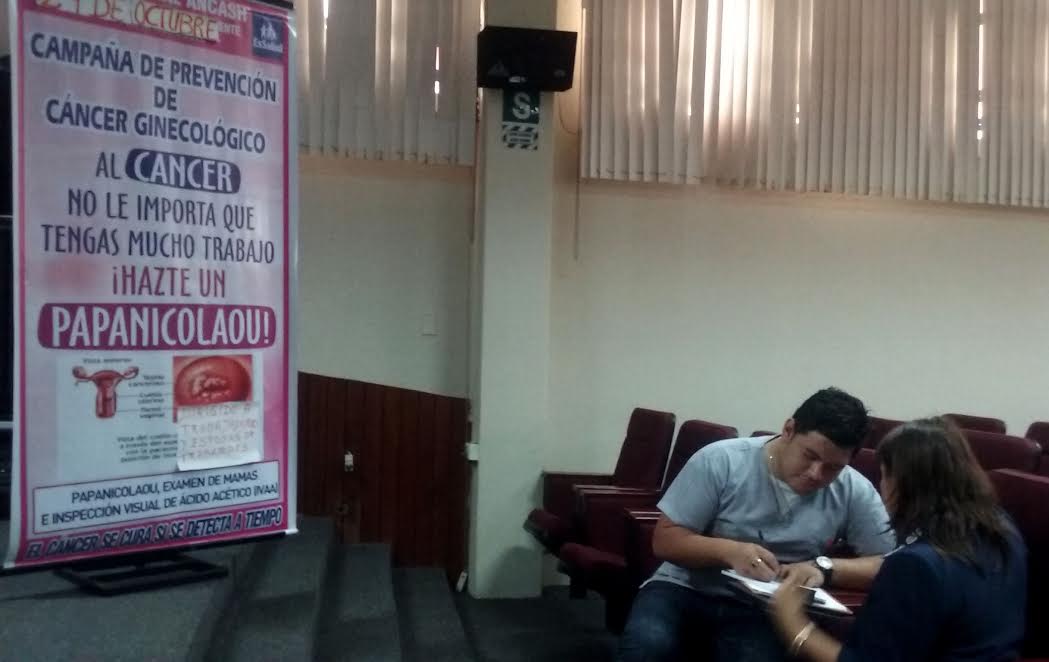 Chimbote: trabajadoras de Corte del Santa recibieron atención preventiva de cáncer ginecológico