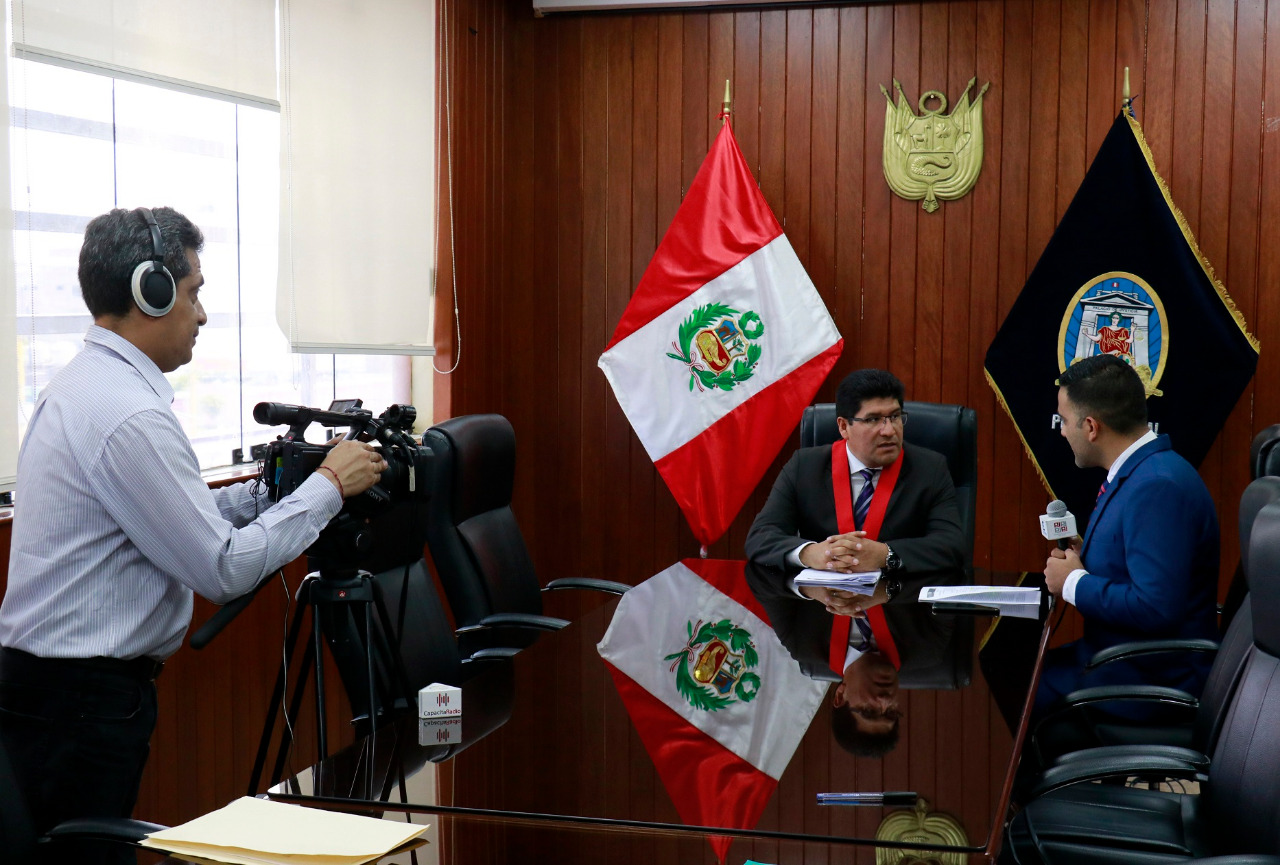 Equipo de prensa de Canal Justicia TV visitó Corte Superior de Justicia del Santa