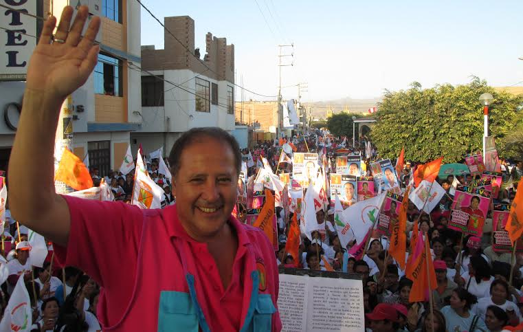 Candidatos de “El Maicito” en multitudinaria caminata en Huarmey