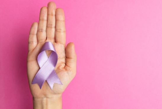 Cáncer de mama es la causa más común de muerte entre mujeres en más de 100 países 