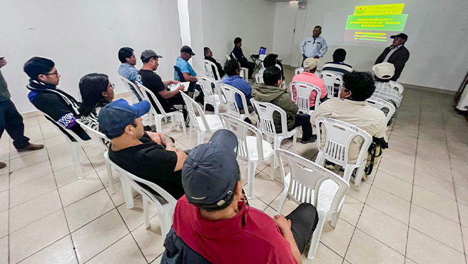 Huarmey: capacitan a productores en tecnología de biorestauración para paltas de exportación 