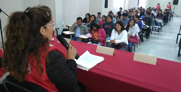Chimbote: JEE del Santa capacitó a fiscalizadores de locales de votación