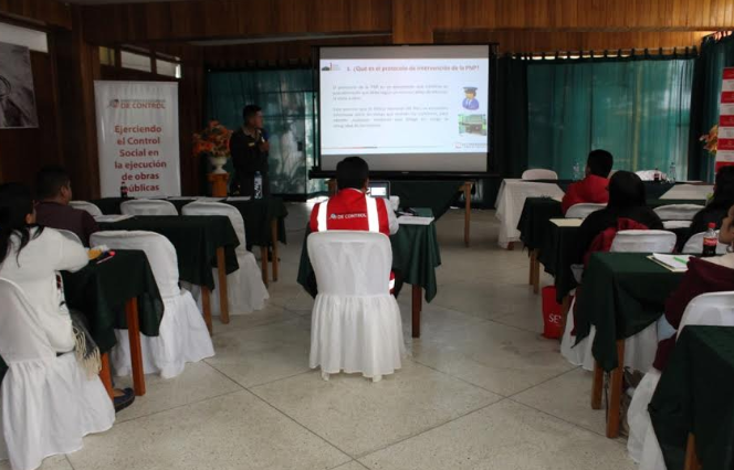 Capacitaron a aspirantes a monitores ciudadanos en Chimbote , Casma y Huarmey