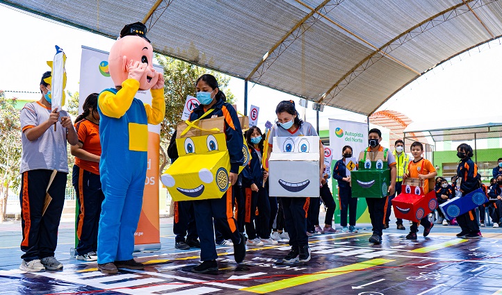  Escolares, padres y conductores de Casma son capacitados en temas de seguridad vial