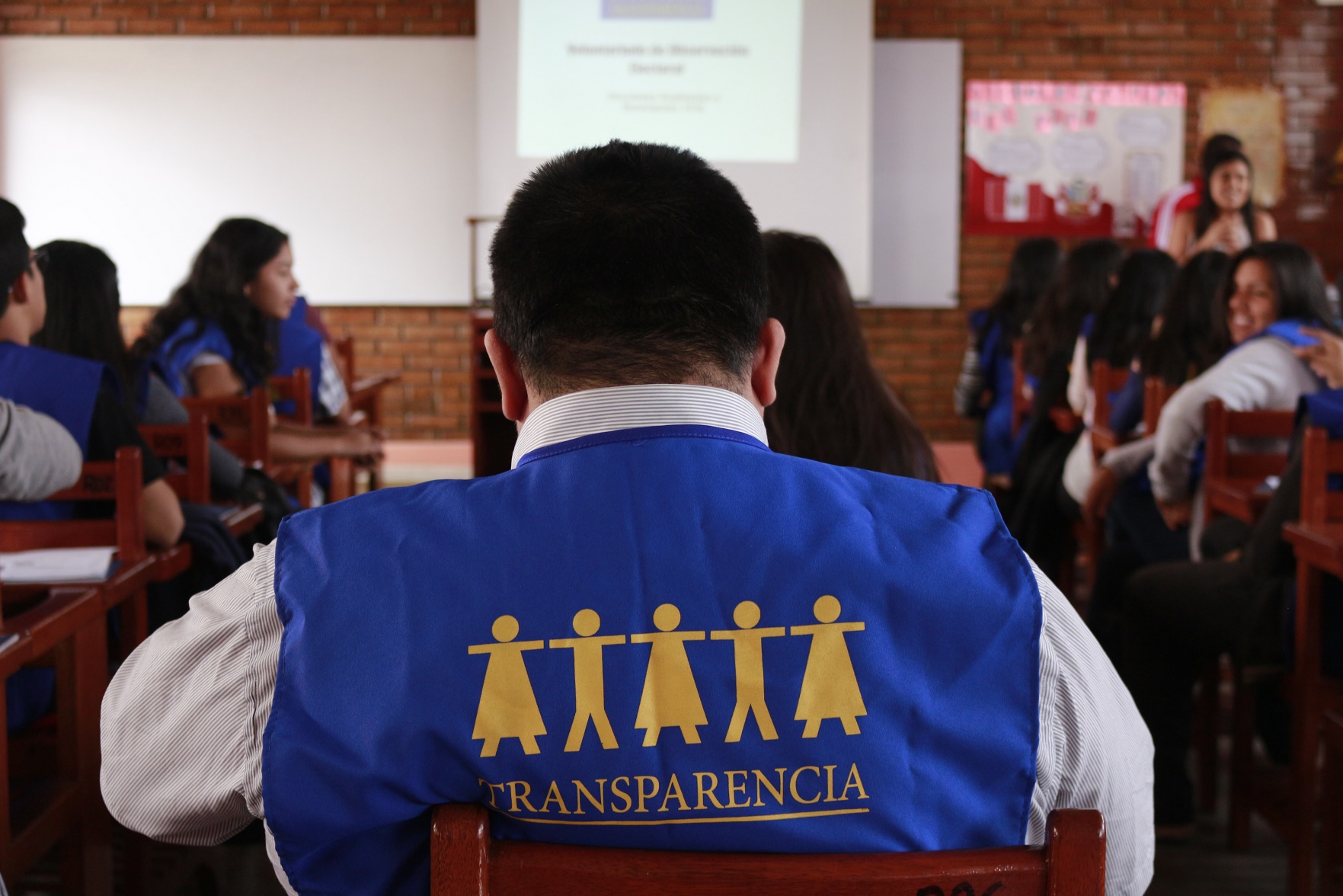 Transparencia capacitó a jóvenes del Santa sobre la observación electoral