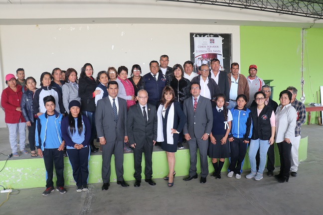 Conciliadora extrajudicial realizó capacitación a jueces de paz y junta de regantes de Cascajal