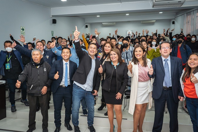 UCV Chimbote rinde homenaje a los hombres y mujeres de prensa en su día 