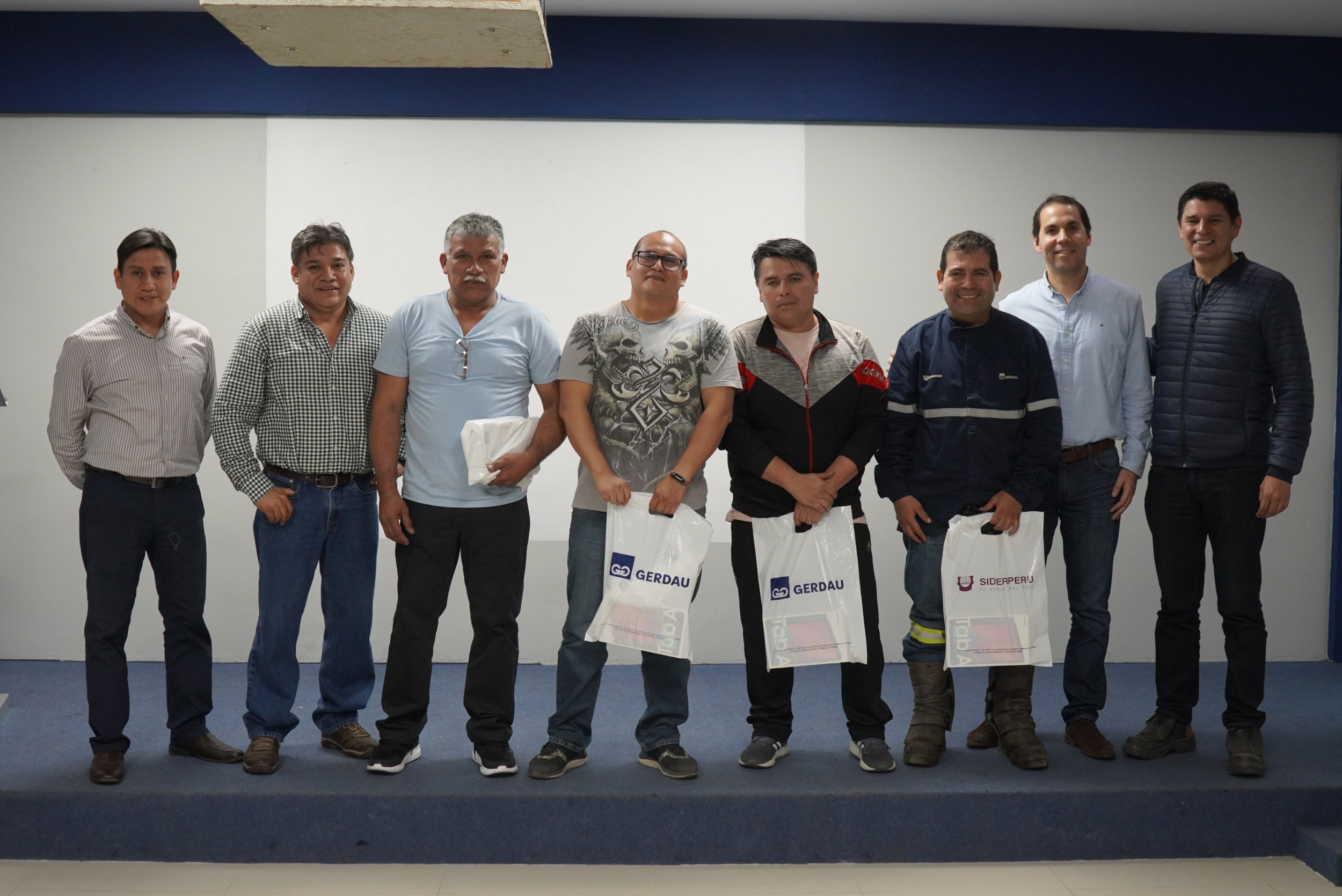 SiderPerú capacita y certifica a más de 170 colaboradores en tecnología y seguridad