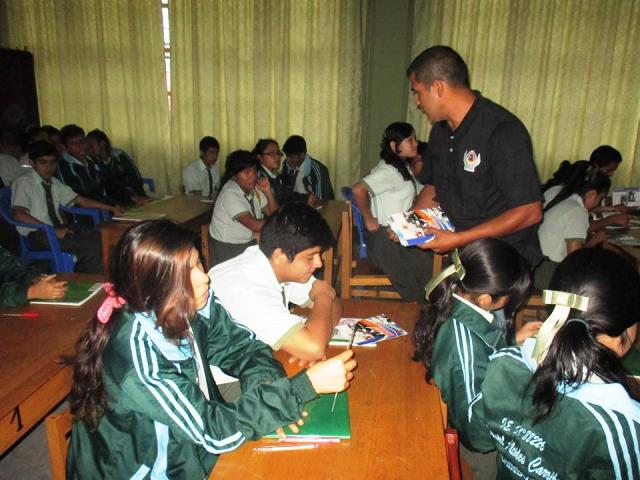 Charlas sobre el uso indebido de drogas se dictaron en colegio ubicado en zona vulnerable de Chimbote