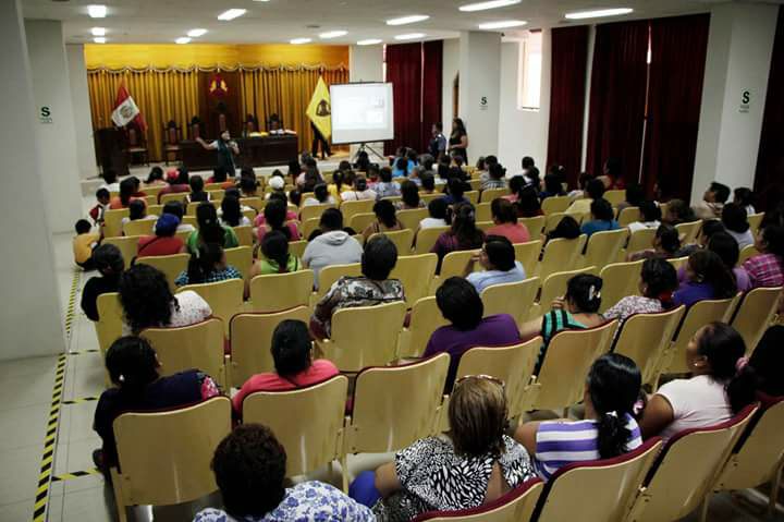 Capacitan a madres de los comedores para prevenir presencia del sacudo transmisor del dengue