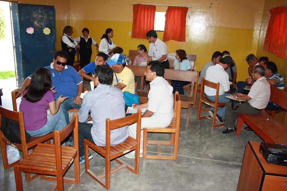 Trabajadores de La Caleta reciben charla sobre el buen trato