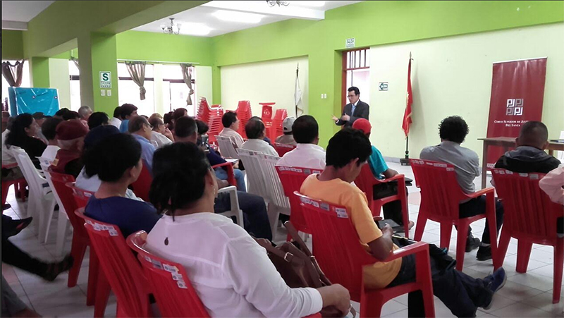 Chimbote: capacitan en temas de violencia familiar a subprefectos y tenientes gobernadores 