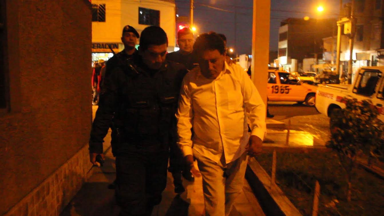 Chimbote: agentes de Seguridad Ciudadana capturan a “vitroquero” en pleno robo