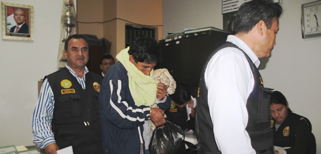 Sujeto que arrojó a su pareja del segundo piso de un hostal cayó en Amazonas