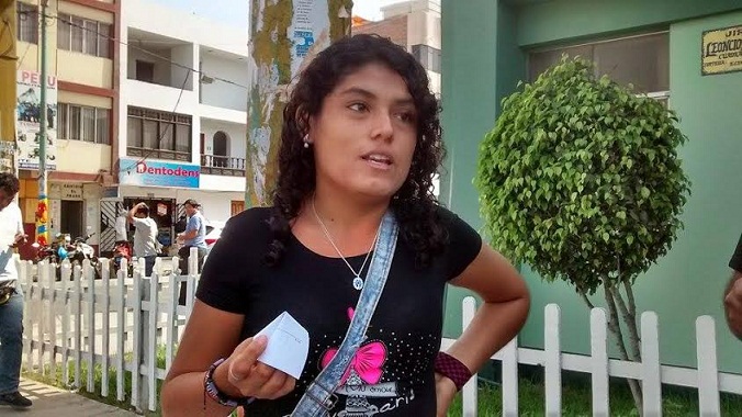 Hijastra de siderúrgico asesinado se defiende de acusaciones