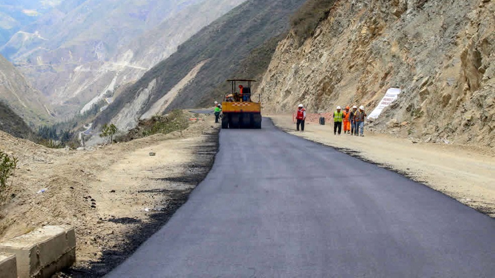 Avanza la construcción de carretera que unirá a Áncash con Huánuco  