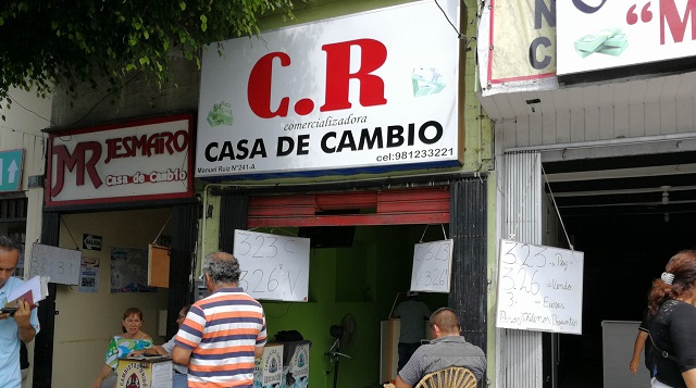 Asaltantes golpean a cambista y se llevan 30 mil soles de casa de cambios en Chimbote