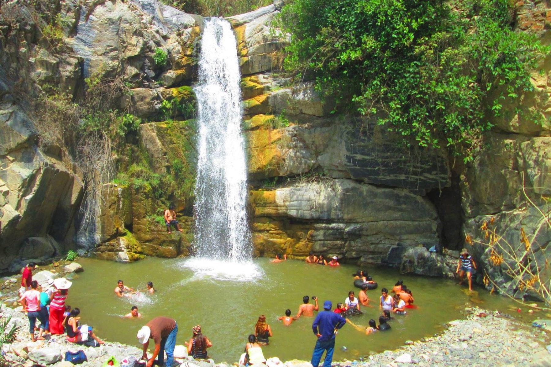 Un millón de peruanos viajarán a diversos destinos turísticos nacionales en feriado largo