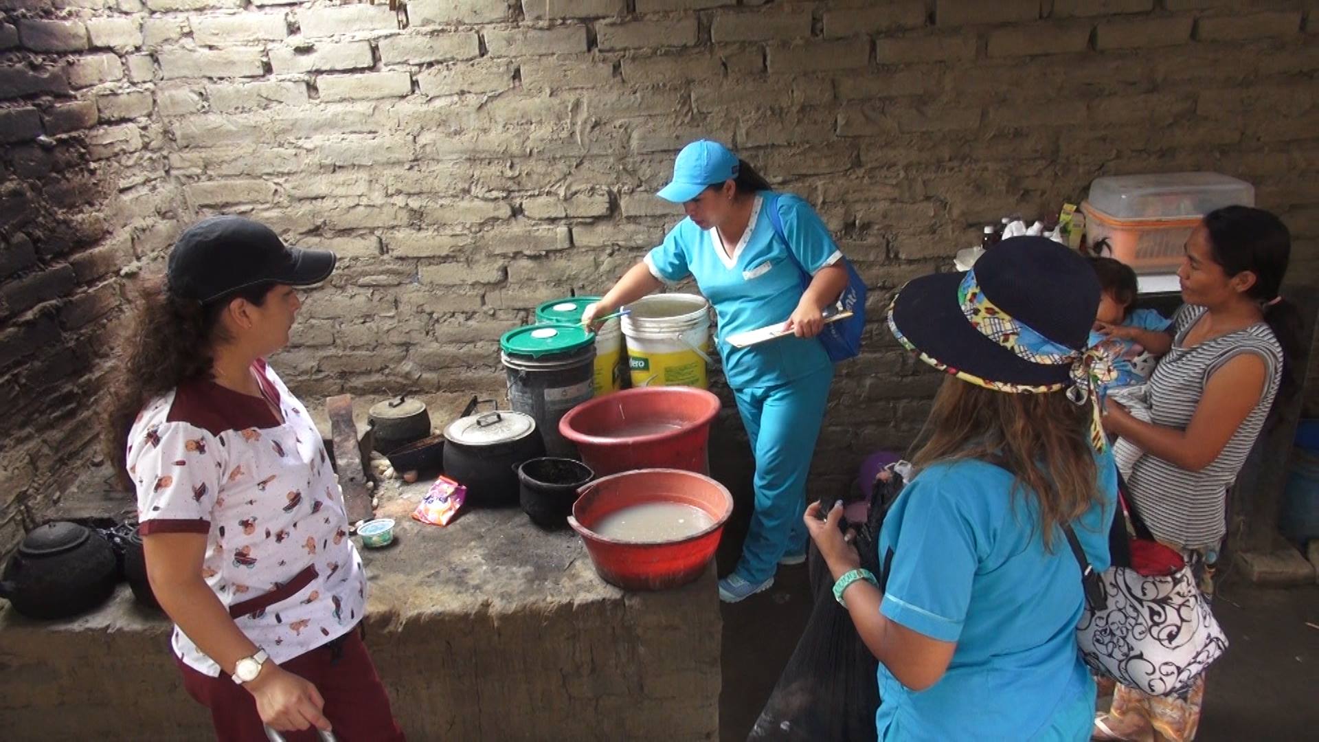Chimbote: realizan trabajos de abatización en viviendas y cementerio de Cascajal