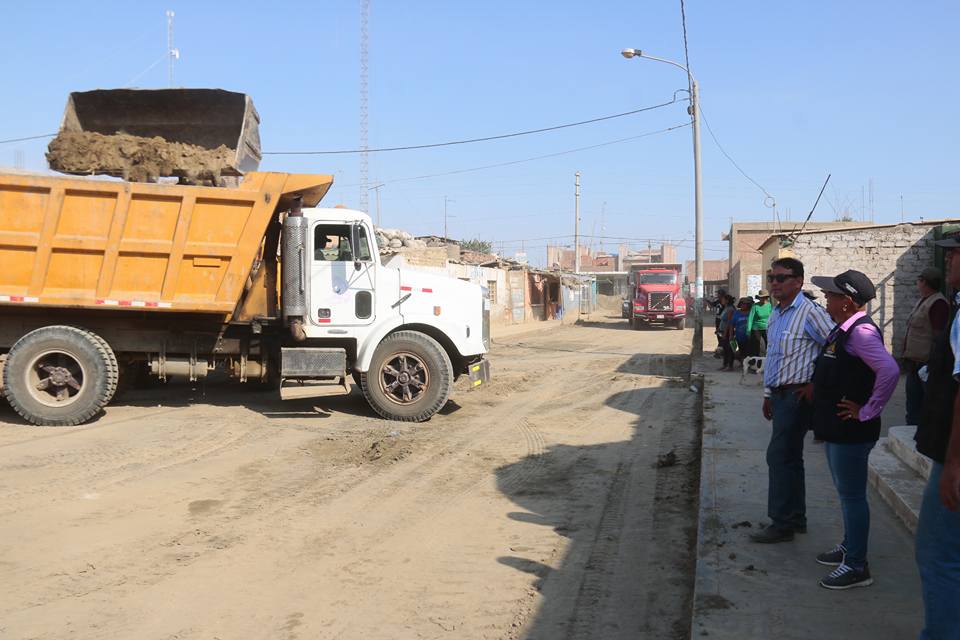 Municipalidad Provincial del Santa inició limpieza en Cascajal
