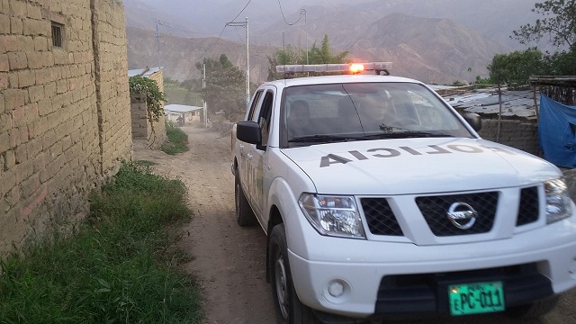 Intervienen a sujeto que intentó asaltar con un cuchillo a una comerciante en el distrito de Santa