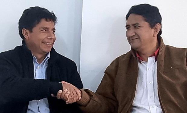 Castillo y su entorno acumulan unas 12 investigaciones fiscales a 10 meses de gestión