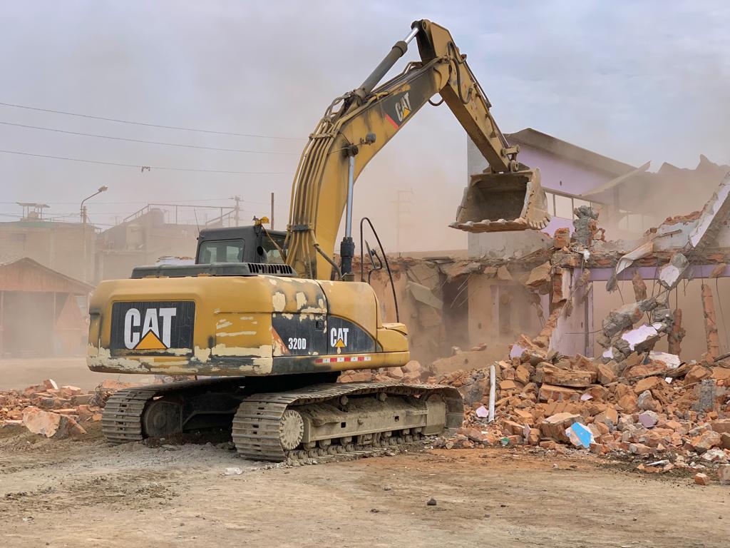 Chimbote: supervisan avances de obra en el complejo deportivo el Zanjón